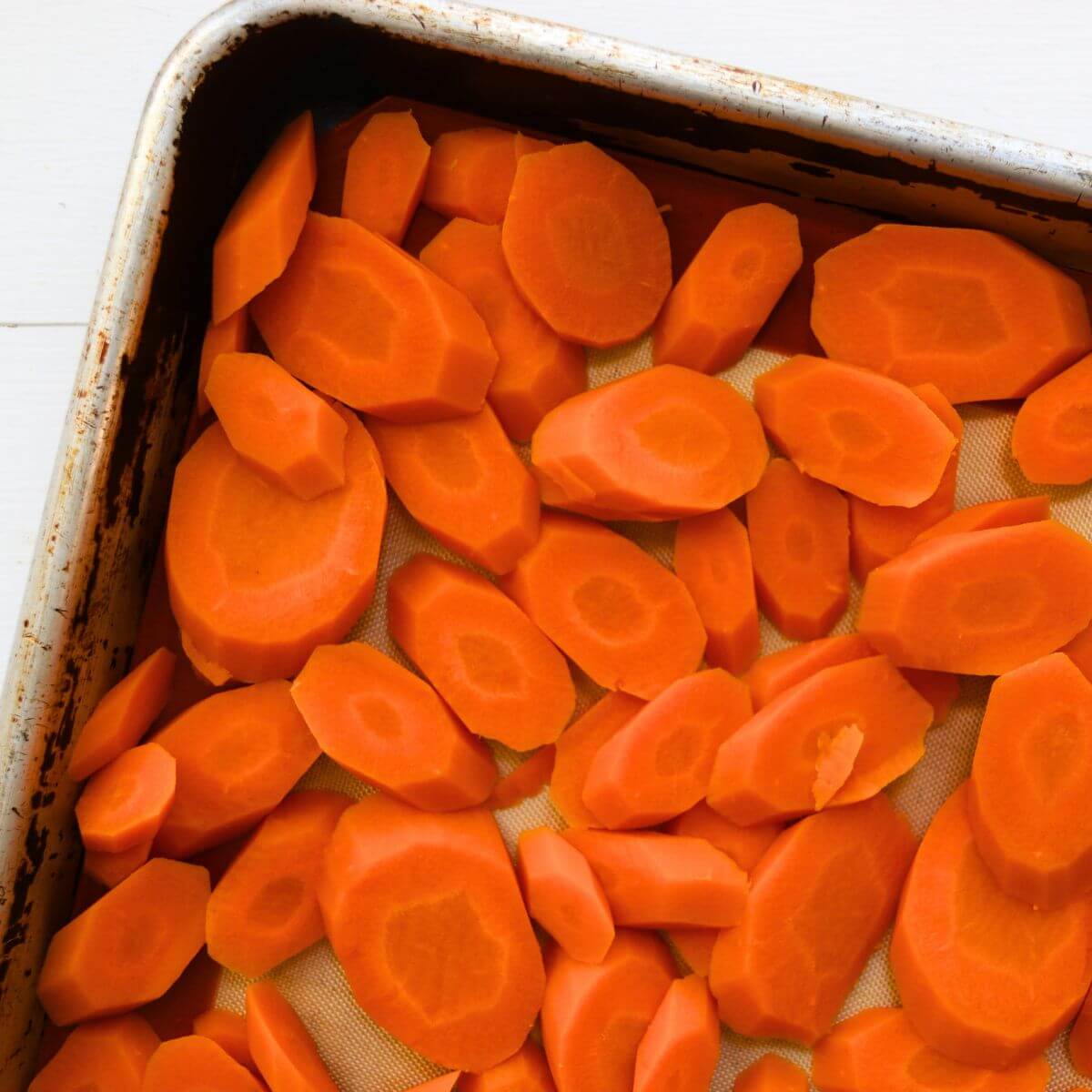 How To Freeze Carrots (Complete Guide)